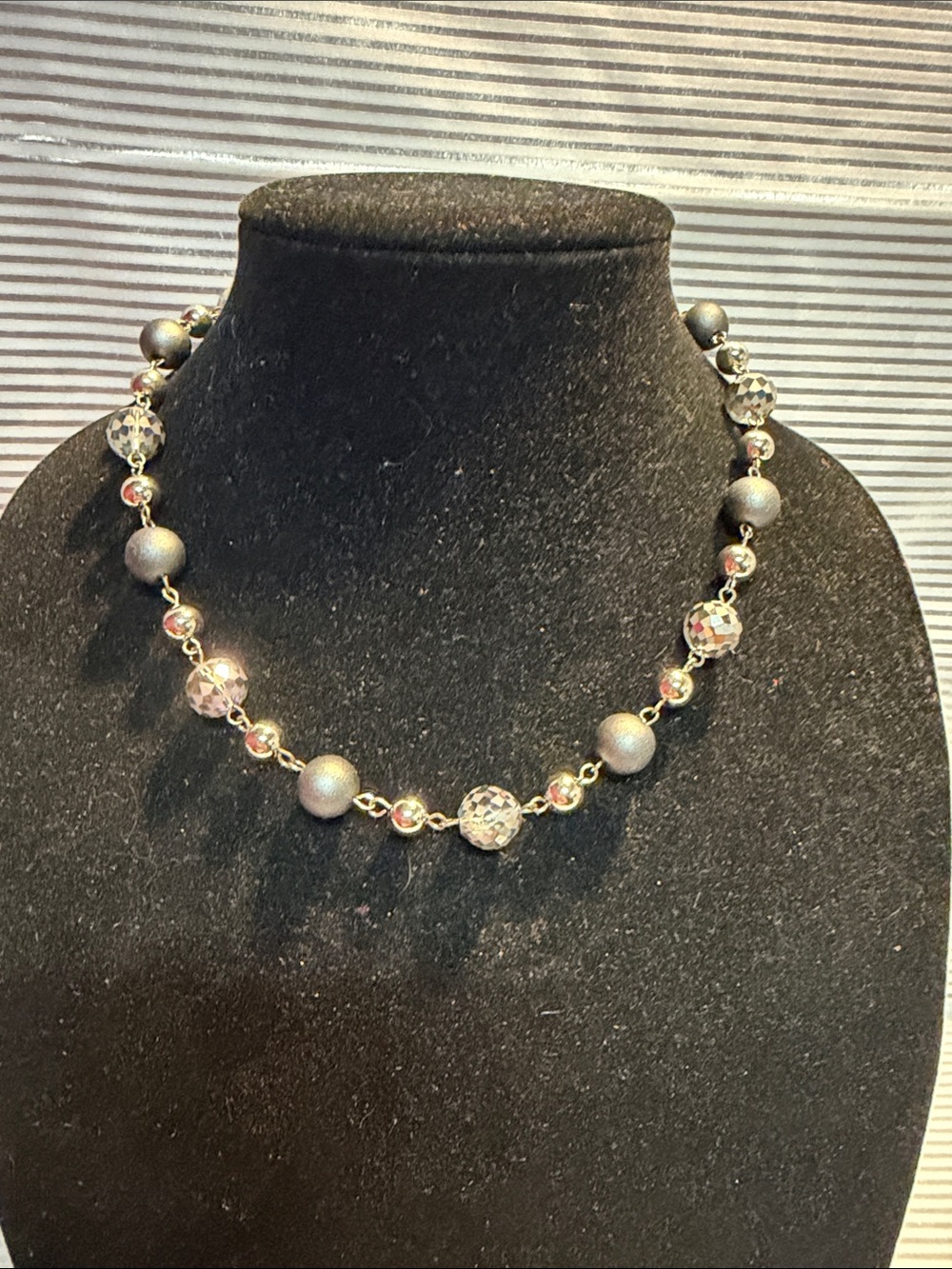 Source Unknown Silver and Gray Beaded Necklace